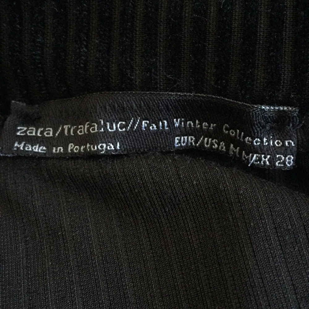 Black velvet Zara skirt - Picture 2 of 3